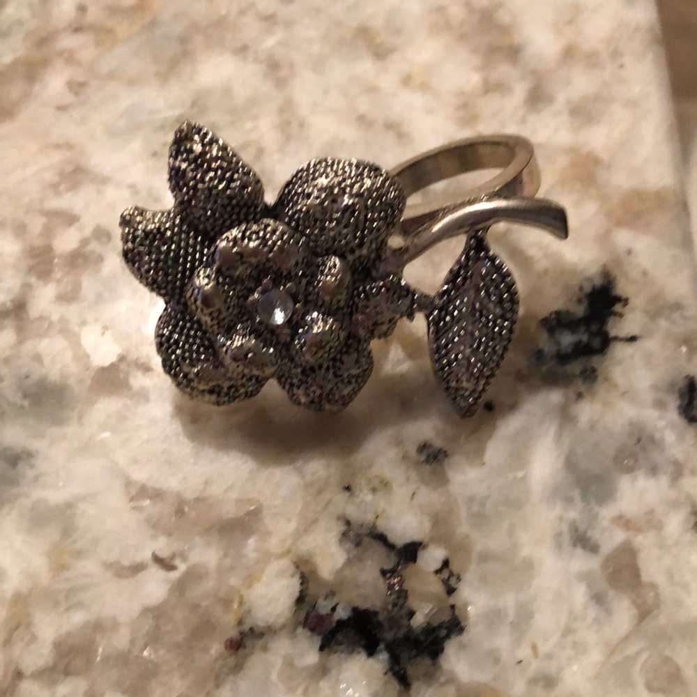 Double flower ring